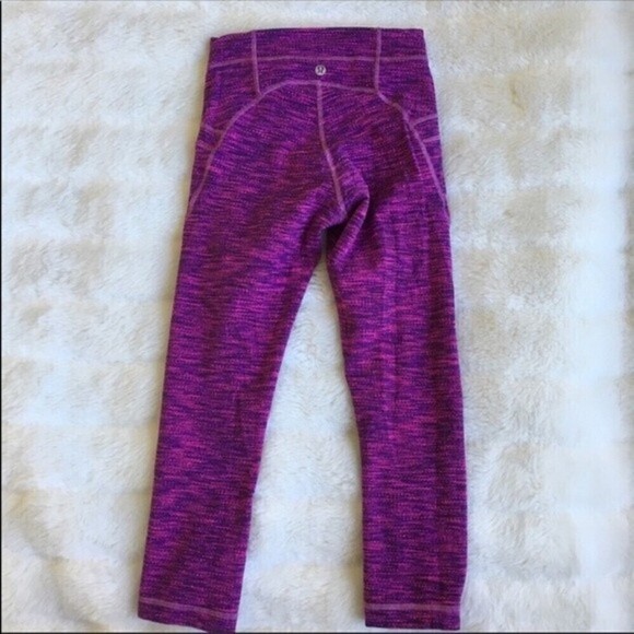 Lululemon Free to Flow Crop - Picture 9 of 9